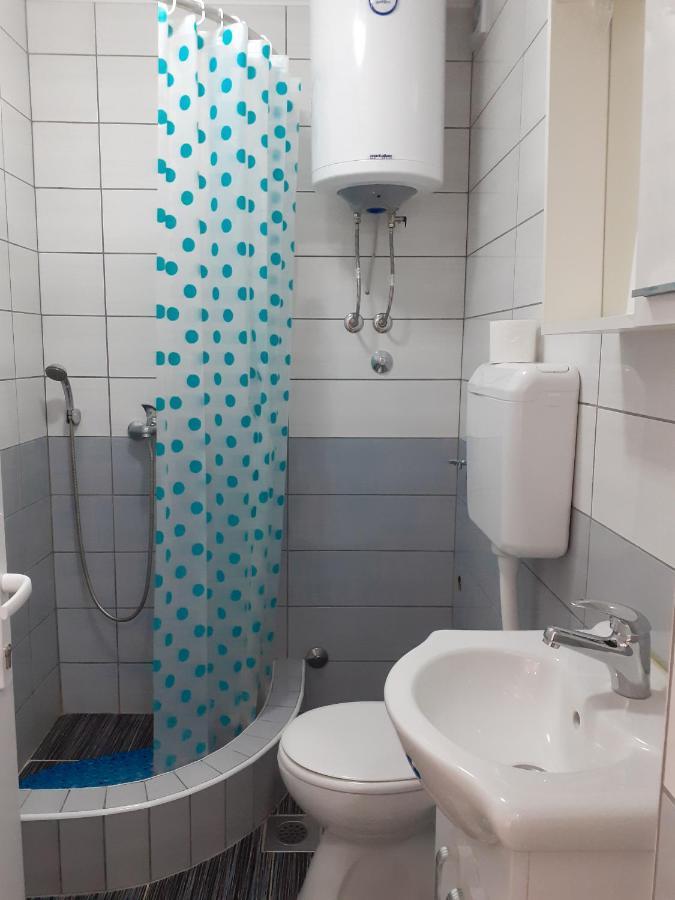 Apartmani Bridge トレビニエ エクステリア 写真
